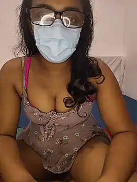 Snapshot of sexybolegirl chatting on 06/18/26, 05:07 sexybolegirl online show from 06/18/26, 05:07