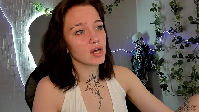 Elastikisss online show from 04/27/26, 03:59