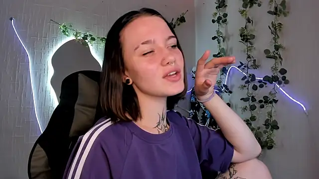 Elastikisss online show from 06/21/26, 05:24