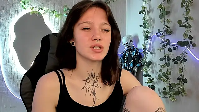 Elastikisss online show from 04/15/26, 07:36