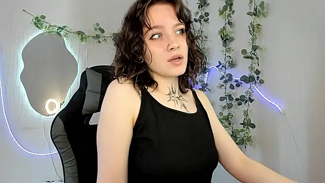 Elastikisss online show from 04/21/26, 10:22