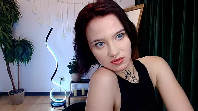 Snapshot of Elastikisss chatting on 10/16/25, 02:31 Elastikisss online show from 10/16/25, 02:31