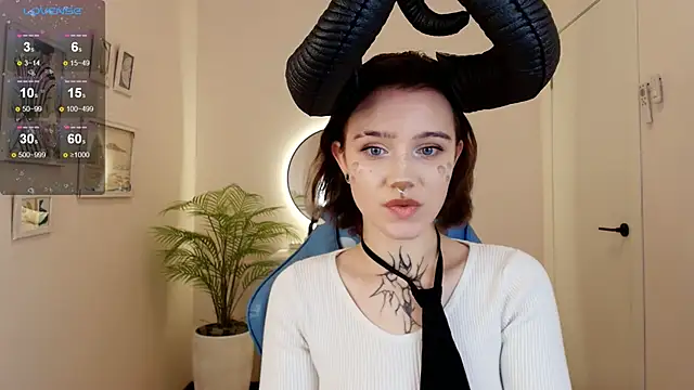 Elastikisss online show from 10/28/25, 02:34