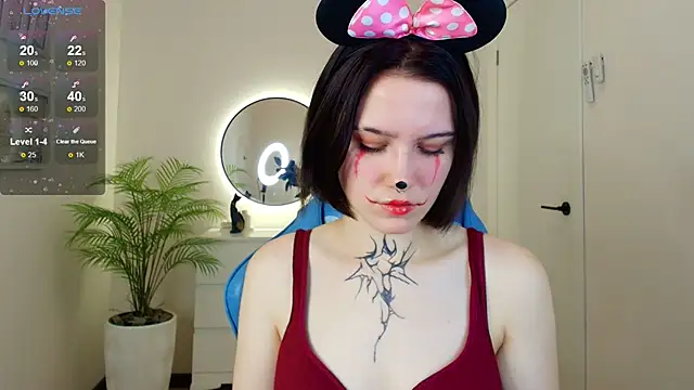 Elastikisss online show from 10/31/25, 08:22