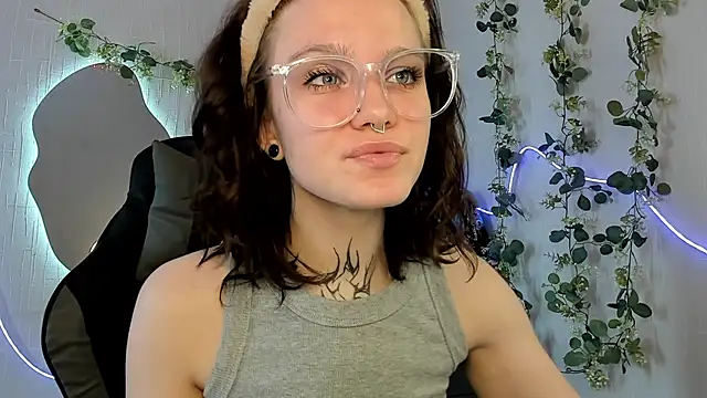 Elastikisss online show from 04/22/26, 07:04