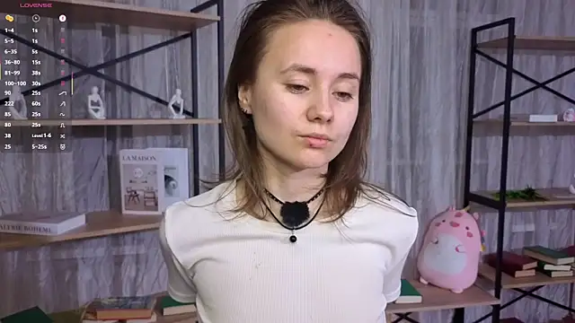 Crysta1Eva  online show from 05/04/26, 08:44