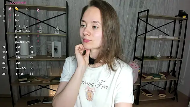 Snapshot of Crysta1Eva_ chatting on 06/06/26, 07:30 Crysta1Eva online show from 06/06/26, 07:30