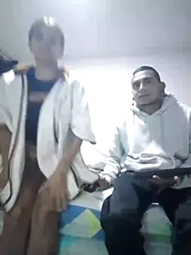 Carlandelli1 online show from 12/05/25, 03:27