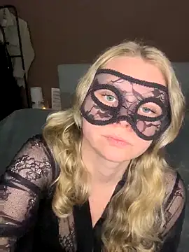 Snapshot of Cherrycolada chatting on 10/02/25, 09:07 Cherrycolada online show from 10/02/25, 09:07