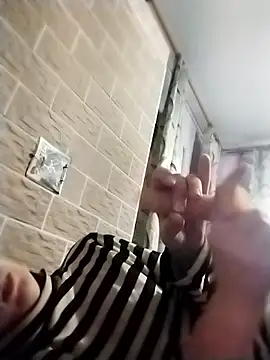 Ponka2011 online show from 11/08/25, 06:28