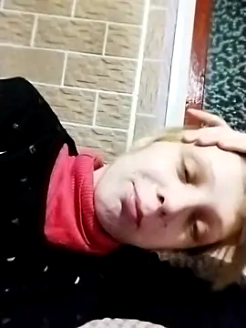 Ponka2011 online show from 12/21/25, 06:04