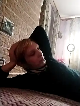 Ponka2011 online show from 10/29/25, 06:23