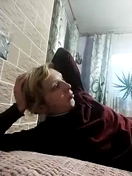 Ponka2011 online show from 10/25/25, 05:17