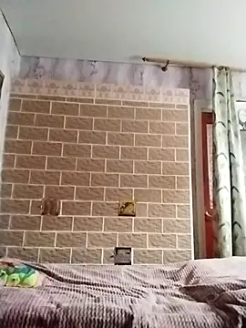 Ponka2011 online show from 11/11/25, 06:30