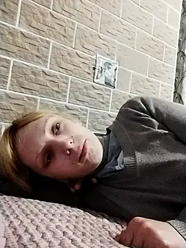 Ponka2011 online show from 09/28/25, 04:52