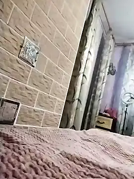 Ponka2011 online show from 11/06/25, 06:17