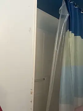Foxy-lover online show from 11/29/25, 05:40