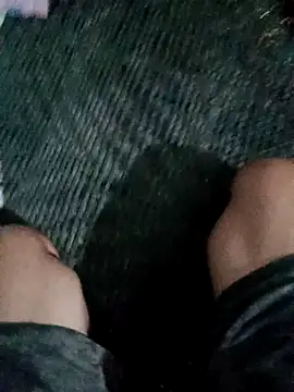 Snapshot of alone_boy802 chatting on 10/03/25, 03:24 alone boy802 online show from 10/03/25, 03:24