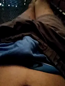 Snapshot of alone_boy802 chatting on 10/09/25, 06:58 alone boy802 online show from 10/09/25, 06:58