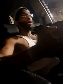 214KingLonggg online show from 03/27/26, 11:44