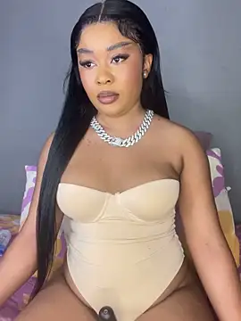 BlackBarbieX23 online show from 10/03/25, 07:48