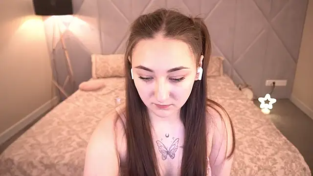 SashaDuvalle online show from 04/11/26, 06:33