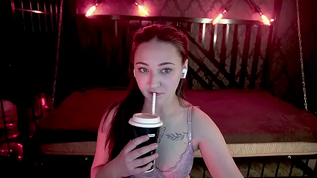 SashaDuvalle online show from 03/06/26, 08:15