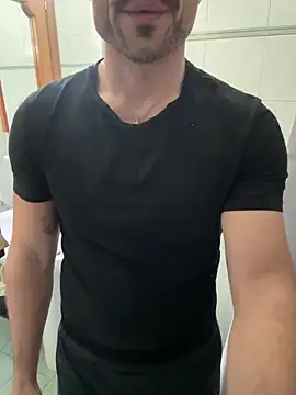 Snapshot of giovan2020 chatting on 01/06/26, 10:14 giovan2020 online show from 01/06/26, 10:14