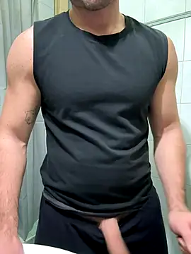 giovan2020 online show from 12/04/25, 10:42