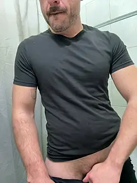 Snapshot of giovan2020 chatting on 02/20/26, 08:38 giovan2020 online show from 02/20/26, 08:38