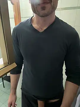 Snapshot of giovan2020 chatting on 01/14/26, 09:51 giovan2020 online show from 01/14/26, 09:51