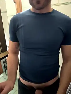 Snapshot of giovan2020 chatting on 01/08/26, 10:05 giovan2020 online show from 01/08/26, 10:05