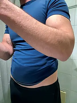 Snapshot of giovan2020 chatting on 01/09/26, 10:06 giovan2020 online show from 01/09/26, 10:06