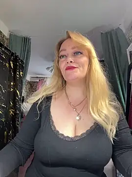 Sweet-blonde online show from 03/23/26, 01:44