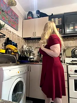 Sweet-blonde online show from 10/09/25, 08:37