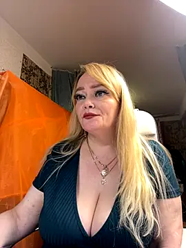 Sweet-blonde online show from 10/25/25, 05:24