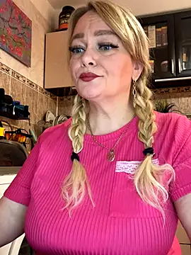 Sweet-blonde online show from 10/10/25, 08:37