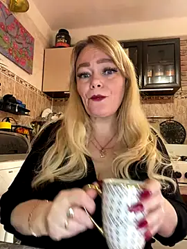 Sweet-blonde online show from 10/16/25, 09:50