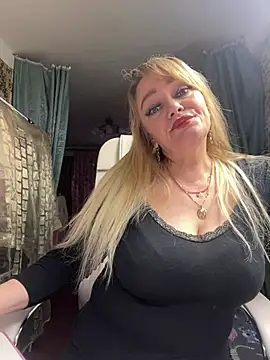 Sweet-blonde online show from 03/07/26, 10:48