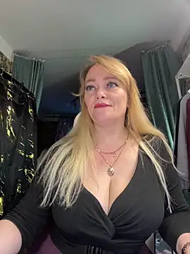 Sweet-blonde online show from 03/30/26, 07:15