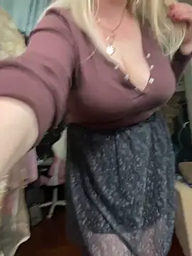 Sweet-blonde online show from 02/01/26, 09:02