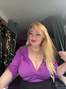 Sweet-blonde online show from 03/27/26, 07:04