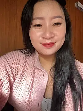 violet-00 online show from 10/23/25, 12:53