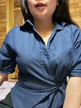 violet-00 online show from 05/02/26, 02:39
