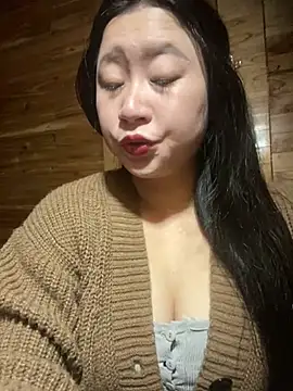 violet-00 online show from 02/23/26, 01:40