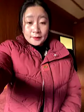 violet-00 online show from 12/19/25, 01:31