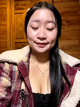 violet-00 online show from 11/19/25, 01:49