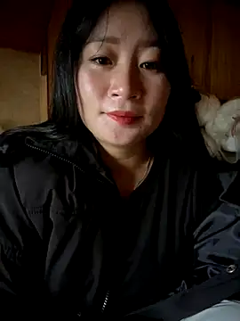 violet-00 online show from 10/22/25, 01:16