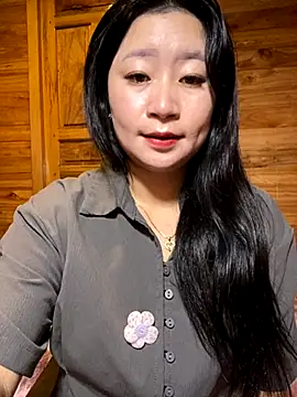 violet-00 online show from 11/10/25, 02:05