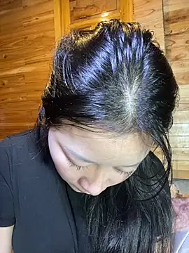 violet-00 online show from 11/21/25, 12:53